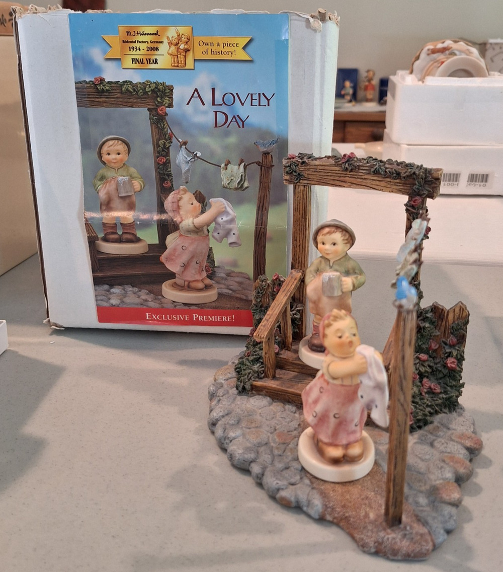 M.I. Hummel "A Lovely Day" Hummelscape Complete Set w/2 Figurines Boxes COAs